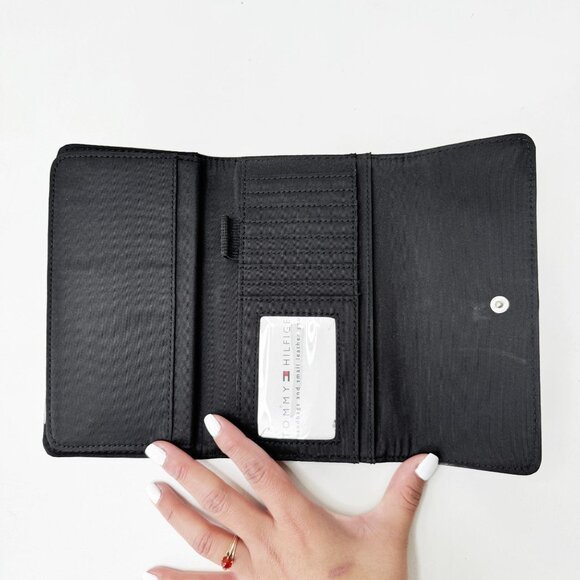 Tommy Hilfiger Wallet - Picture 2 of 4
